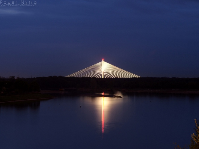 Most Rędziński nocą, widziany z mostu Milenijnego